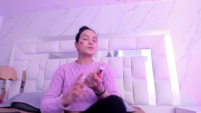 Maia Park online show from February 20, 2026, 11:43 am