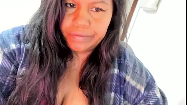 ebonylouissexyhot online show from November 7, 2025, 10:32 pm