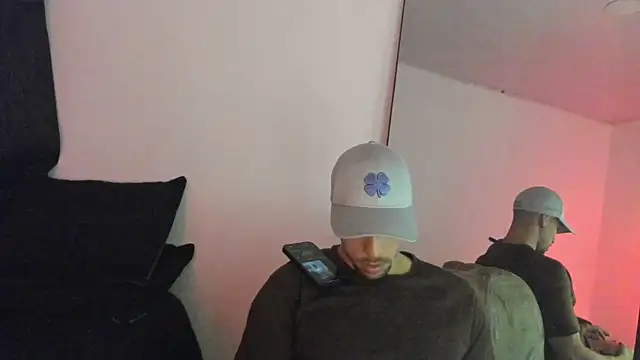 ThiagoLugo online show from November 2, 2025, 12:24 am