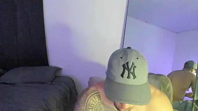 ThiagoLugo online show from November 30, 2025, 10:14 pm