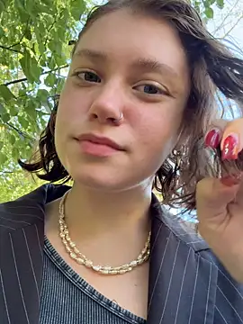 lucy-joy online show from September 13, 2025, 7:30 am