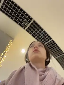 DollyTall online show from January 11, 2026, 9:14 am