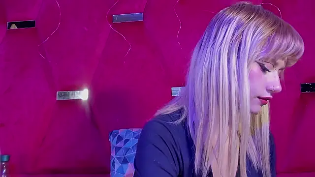 barbieambar online show from January 9, 2026, 2:42 pm