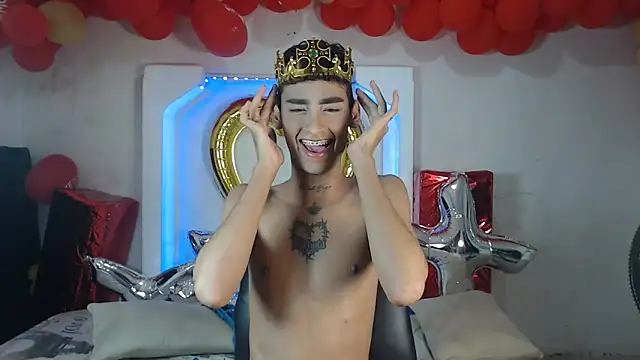 Snapshot of gabo_hotboy chatting on September 23, 2025, 12:46 am gabo hotboy online show from September 23, 2025, 12:46 am