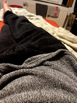 mas20043 online show from October 18, 2025, 7:14 pm