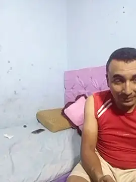 miroqui143 online show from February 28, 2026, 12:11 am