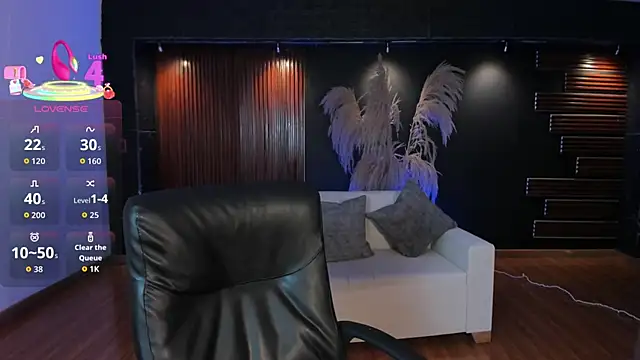 Snapshot of AidaJones chatting on September 10, 2025, 12:38 pm AidaJones online show from September 10, 2025, 12:38 pm