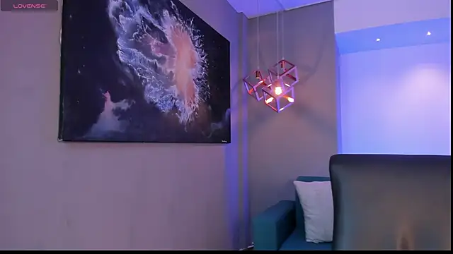 Snapshot of AidaJones chatting on October 20, 2025, 11:32 am AidaJones online show from October 20, 2025, 11:32 am