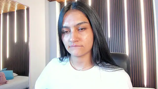 Snapshot of AidaJones chatting on October 28, 2025, 12:52 pm AidaJones online show from October 28, 2025, 12:52 pm