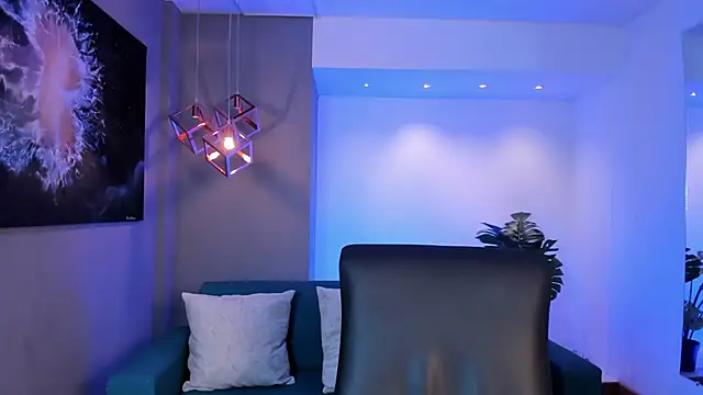 Snapshot of AidaJones chatting on November 17, 2025, 11:49 am AidaJones online show from November 17, 2025, 11:49 am