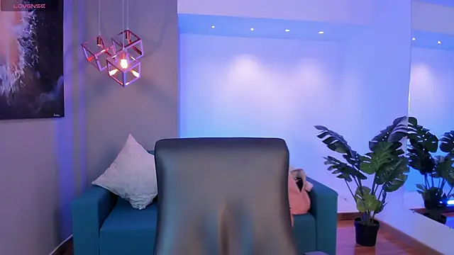 Snapshot of AidaJones chatting on November 23, 2025, 12:05 pm AidaJones online show from November 23, 2025, 12:05 pm