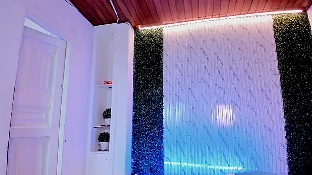 Snapshot of AidaJones chatting on February 21, 2026, 12:39 pm AidaJones online show from February 21, 2026, 12:39 pm