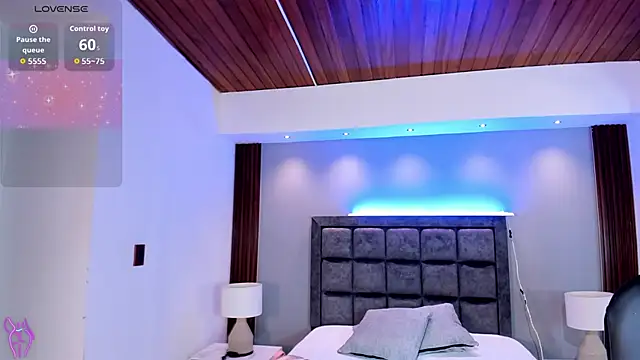 Snapshot of AidaJones chatting on February 26, 2026, 11:31 am AidaJones online show from February 26, 2026, 11:31 am