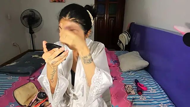 Anais lux online show from March 30, 2026, 12:00 am