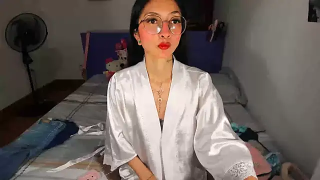 Anais lux online show from May 15, 2026, 11:56 pm