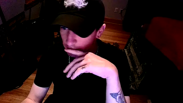 Snapshot of LEVIATHANX666 chatting on March 4, 2026, 6:19 am LEVIATHANX666 online show from March 4, 2026, 6:19 am