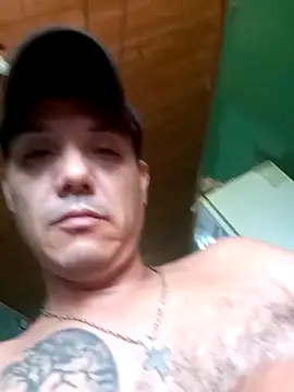 Snapshot of Ridick2025 chatting on February 10, 2026, 12:09 pm Ridick2025 online show from February 10, 2026, 12:09 pm