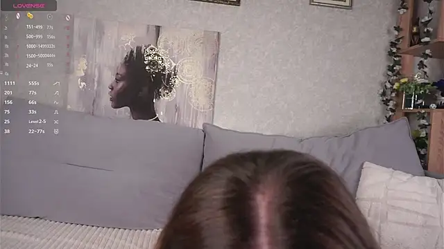 WiloneBoardley online show from October 28, 2025, 1:42 am