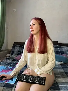 Snapshot of Hera_Mark chatting on February 12, 2026, 4:40 am Hera Mark online show from February 12, 2026, 4:40 am