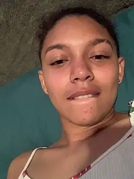 aitana kahlo online show from February 15, 2026, 2:14 pm