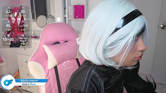 hillsdandarkie 44 online show from September 9, 2025, 2:22 am