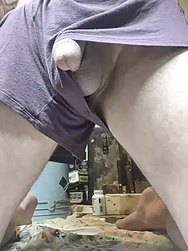 Snapshot of greenman55900 chatting on February 21, 2026, 9:27 pm greenman55900 online show from February 21, 2026, 9:27 pm