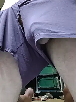 greenman55900 online show from June 17, 2026, 2:14 am