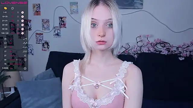 Megan--chan online show from February 21, 2026, 5:03 pm