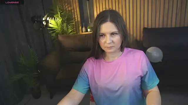 CraveeDoll online show from February 20, 2026, 7:14 pm