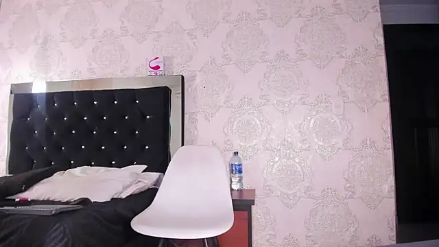 ThiagoBlaze online show from September 11, 2025, 3:06 am