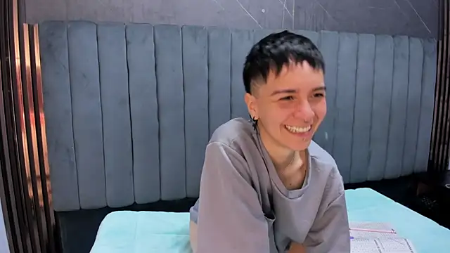  Hannah Hot online show from February 3, 2026, 2:53 am