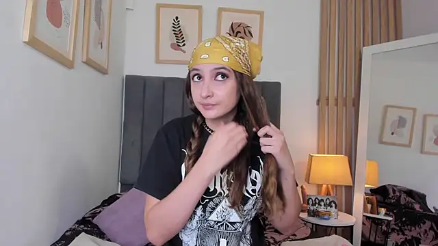 Alice Dickinssonn online show from February 14, 2026, 8:38 pm