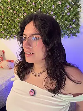 Katheerine online show from December 21, 2025, 1:35 am