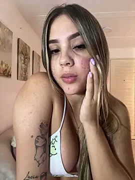 lucecita g06 online show from May 15, 2026, 5:36 am