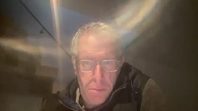 choupipat1 online show from November 9, 2025, 6:44 am