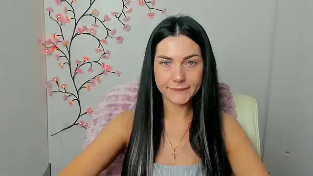 Lune Moon online show from March 24, 2026, 6:51 am