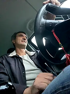 sasatimido online show from October 3, 2025, 5:04 am