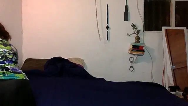 indomitaFox online show from November 28, 2025, 4:15 am