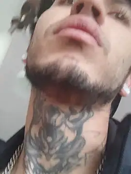 Snapshot of Tattoboy19cm chatting on October 14, 2025, 3:02 pm Tattoboy19cm online show from October 14, 2025, 3:02 pm