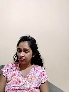 cute indianxo online show from April 5, 2026, 6:27 pm