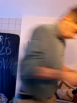 Snapshot of a7ex chatting on December 22, 2024, 11:54 am a7ex online show from December 22, 2024, 11:54 am