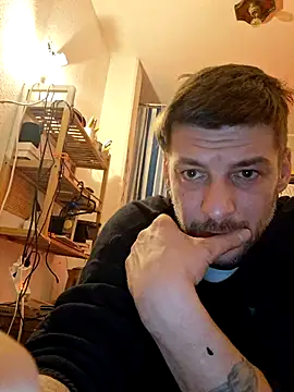 Snapshot of a7ex chatting on December 24, 2024, 10:49 pm a7ex online show from December 24, 2024, 10:49 pm