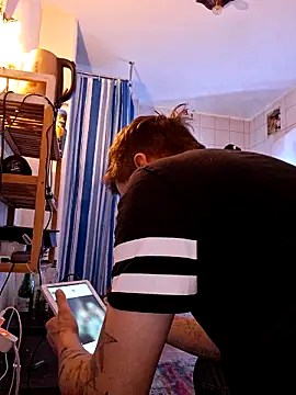 Snapshot of a7ex chatting on January 14, 2025, 3:32 am a7ex online show from January 14, 2025, 3:32 am