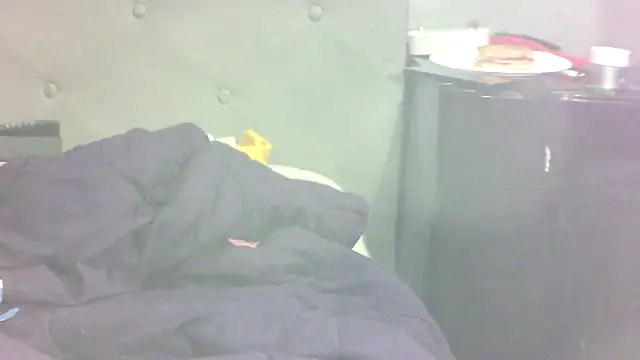 Snapshot of lovemedirty chatting on February 27, 2026, 4:01 am lovemedirty online show from February 27, 2026, 4:01 am