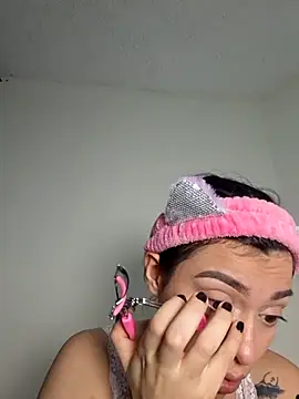 AmaiaSalvatore online show from September 20, 2025, 9:16 pm