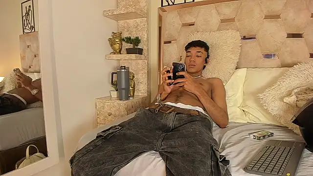 Snapshot of Lucass_Blaze chatting on October 3, 2025, 9:56 pm Lucass Blaze online show from October 3, 2025, 9:56 pm