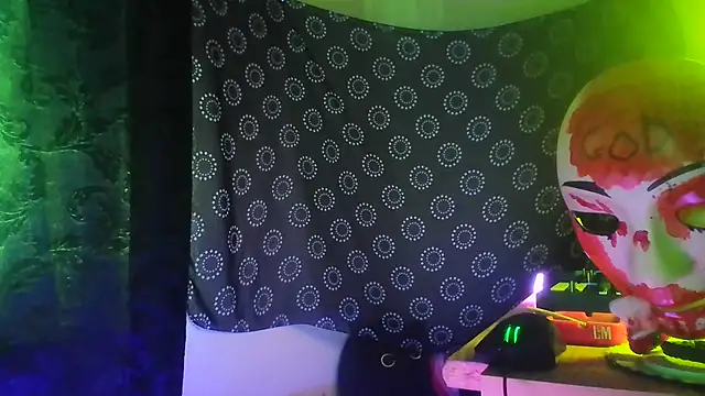 DjDiCKmannOnE online show from July 12, 2026, 6:37 am