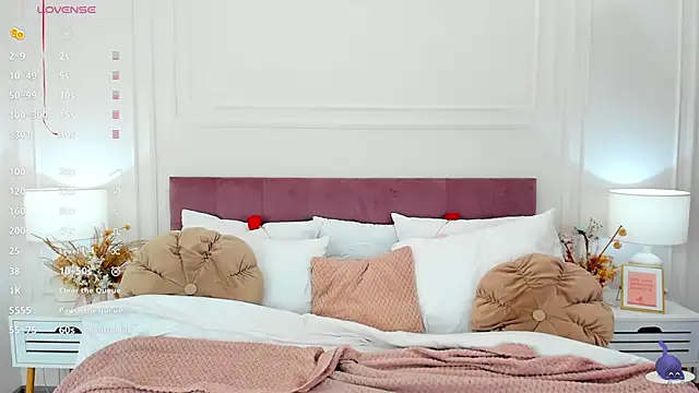 ElzaJons online show from March 4, 2026, 1:17 pm