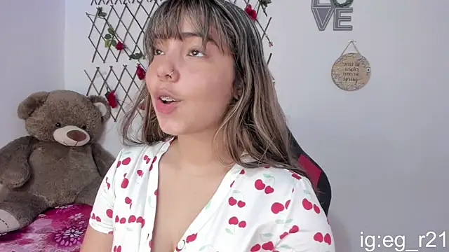 emma grays2 online show from October 31, 2025, 5:41 am