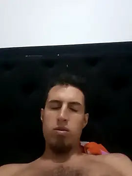 Snapshot of _Fire_boy1 chatting on September 30, 2025, 1:32 am Fire boy1 online show from September 30, 2025, 1:32 am